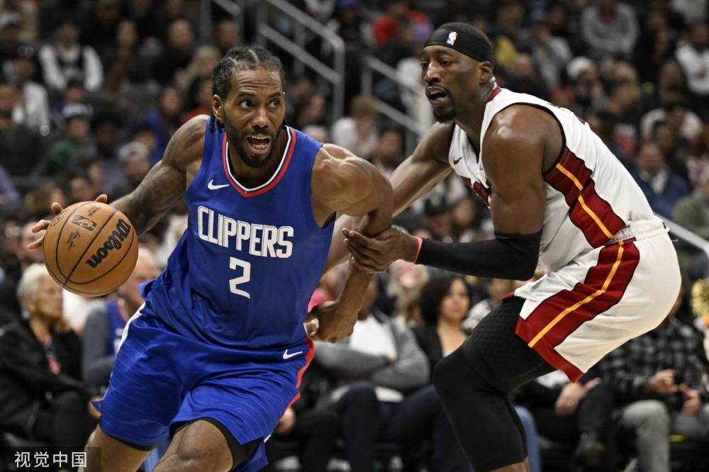 于两队在战 于两队在战